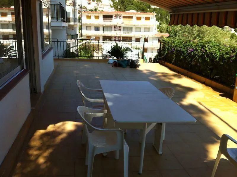 Esther Apartment Roses Spanien